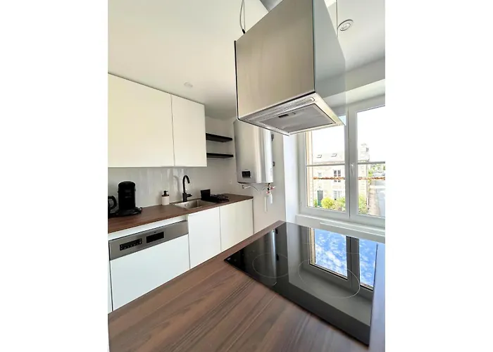 Les Hauteurs De La Liberation- * Poitiers